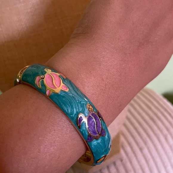 Turqoise Turtle Design Cloisonné Bracelet - Picture 3 of 4
